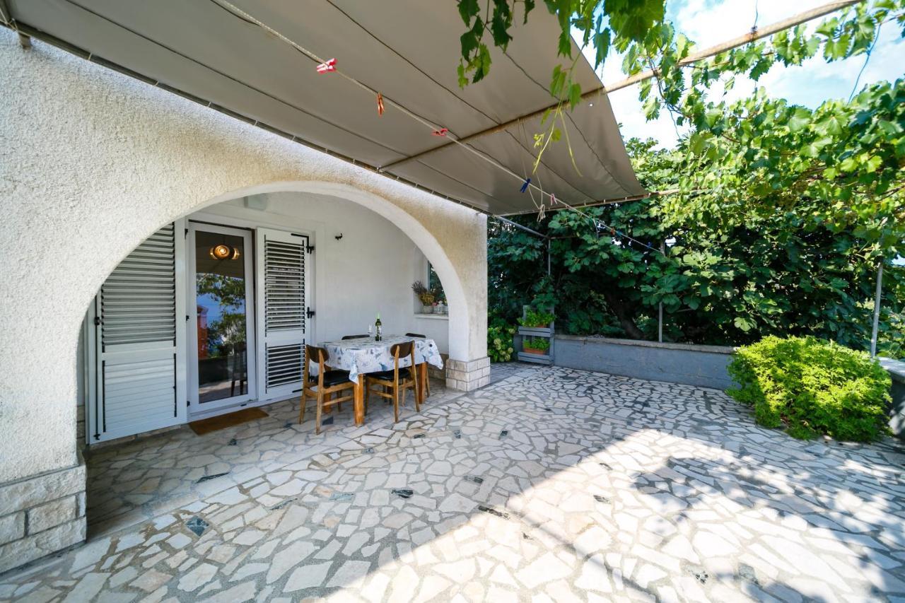 Apartment Zuza Krk Krk Town Exterior photo