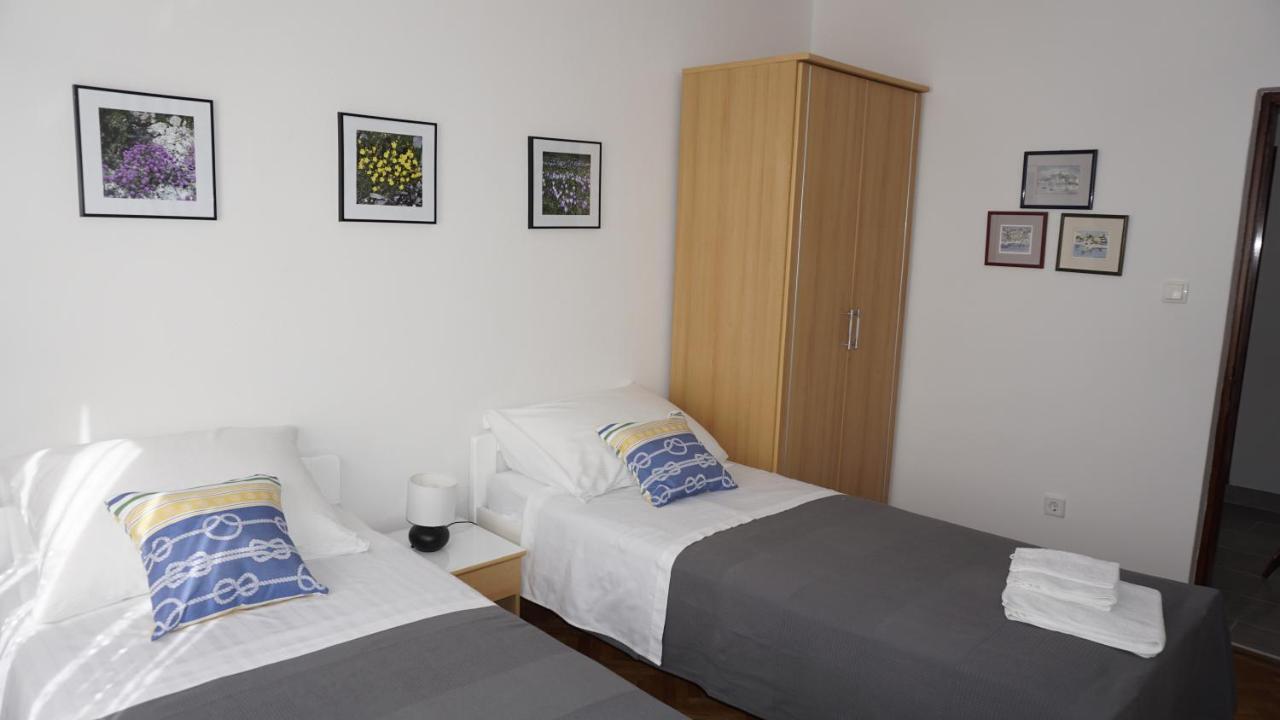 Apartment Zuza Krk Krk Town Exterior photo
